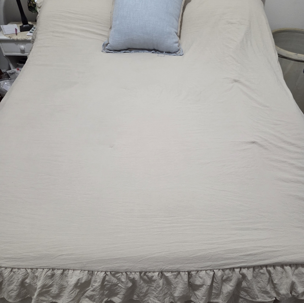 Elegant King Comforter NWOT - Picture 3 of 4